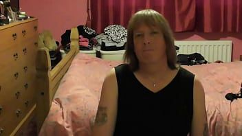 Abspielen Transsexuelle Sarah vor der Operation masturbiert