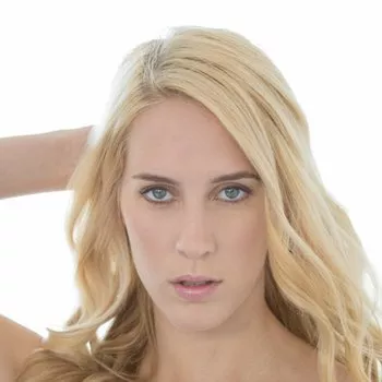Bintang porno Cadence Lux