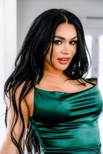 Bintang porno Eva Maxim